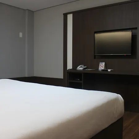 Master Grande Hotel - Proximo Ao Palacio Do Governo