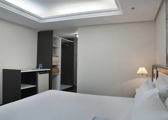 Master Grande - Proximo Ao Palacio Do Governo Hotel Porto Alegre