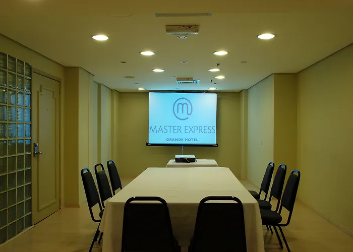 Master Grande - Proximo Ao Palacio Do Governo Porto Alegre