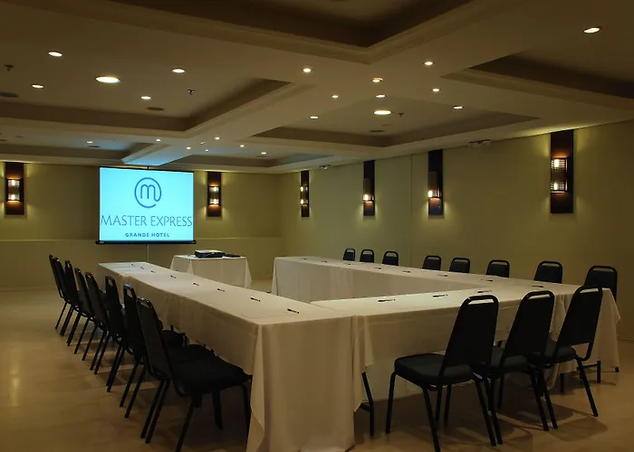 Master Grande - Proximo Ao Palacio Do Governo Hotel Porto Alegre