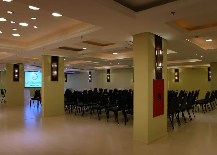 Hotel Master Grande - Proximo Ao Palacio Do Governo 3*