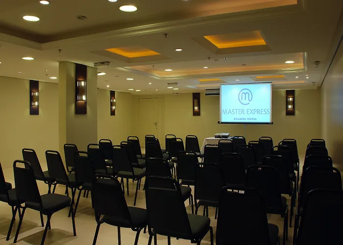 Hotel Master Grande - Proximo Ao Palacio Do Governo Porto Alegre